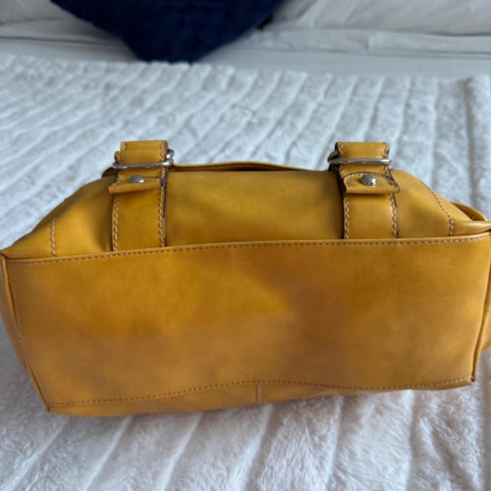 Handbag - Picture 3 of 4